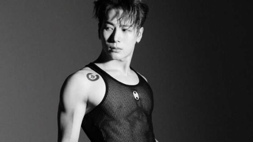 Jackson-Wang-Billboard-China-Ahn-Jooyoung-00-561x316 - crushyi mei