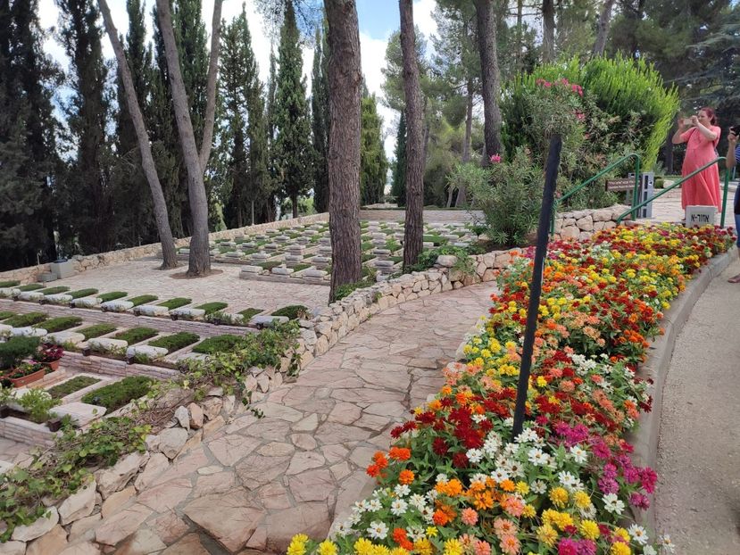 395b1346-ead2-4212-a985-058dc28721d8 - 2022 - Ierusalim - Yad Vashem - album 4