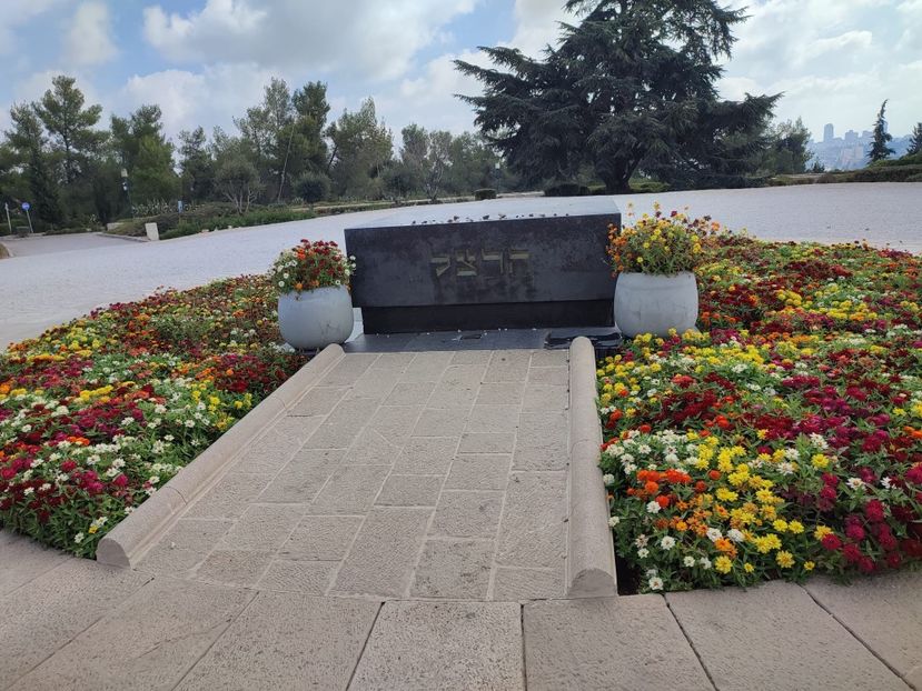 d4a3da19-1c32-4406-808c-30592f152130 - 2022 - Ierusalim - Yad Vashem - album 4