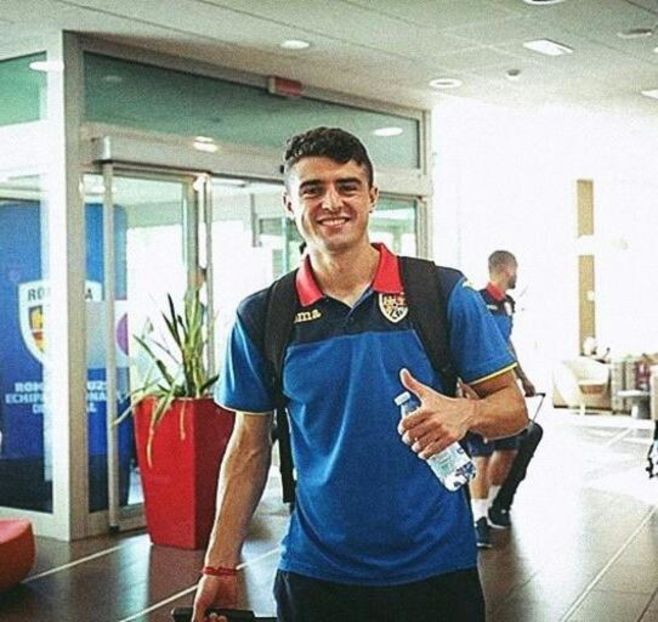 112512216_CHAZEXL3-1 - guapos lindos