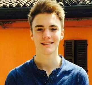 115149088_VSRJKRI3-1 - my vedete