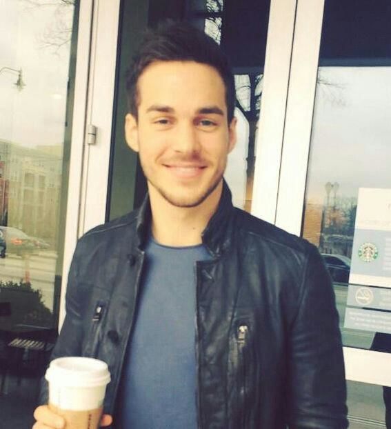 115160815_AWLGEYR3-1 - incroyable