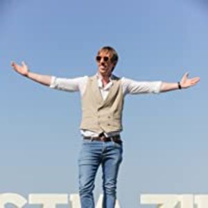 MV5BYTk0Yzc0YTYtYTJkYy00ZDdjLTk5YjEtYWEyYjdjMzI3N2U0XkEyXkFqcGdeQXVyMjQwMDg0Ng_._V1_UX200_CR0_0_200_ - incroyable