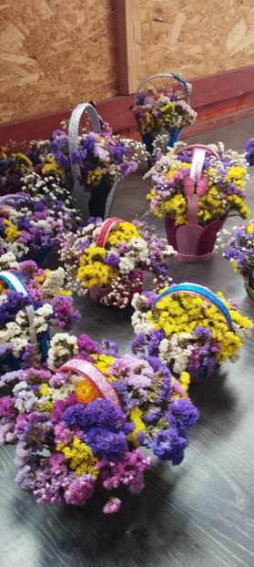  - Ornamente din flori uscate naturale 2022