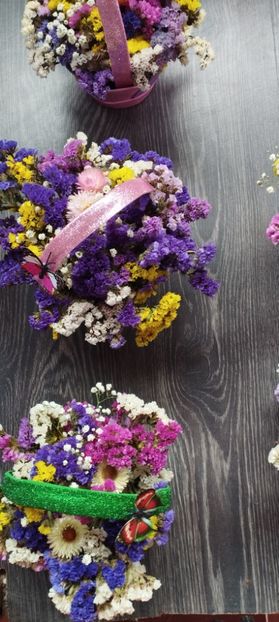  - Ornamente din flori uscate naturale 2022