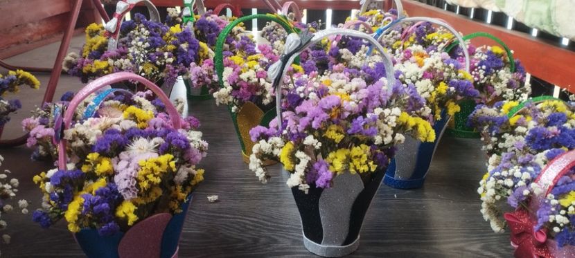  - Ornamente din flori uscate naturale 2022