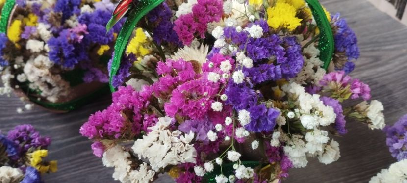  - Ornamente din flori uscate naturale 2022