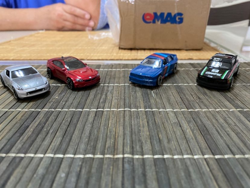 CDD1C7A1-B4CE-42F8-99AF-7068CDD6EC98 - Machete de colecție