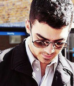 77605586_IIJOKQQ3-1 - evil