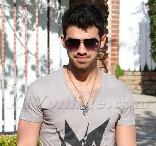 77605584_KVGTEAS3-1 - evil