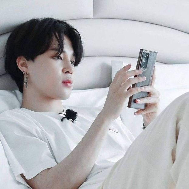  - Hello BTS !