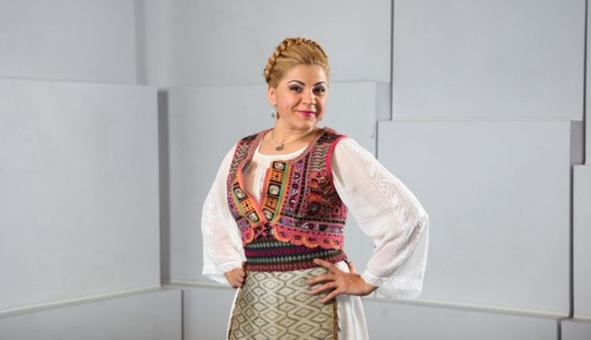 felicia-lands_04192600-1 - prezentatori prezentatoare adorate preferate placute