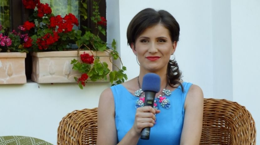 laura-lucescu-3_33647800 - prezentatori prezentatoare adorate preferate placute