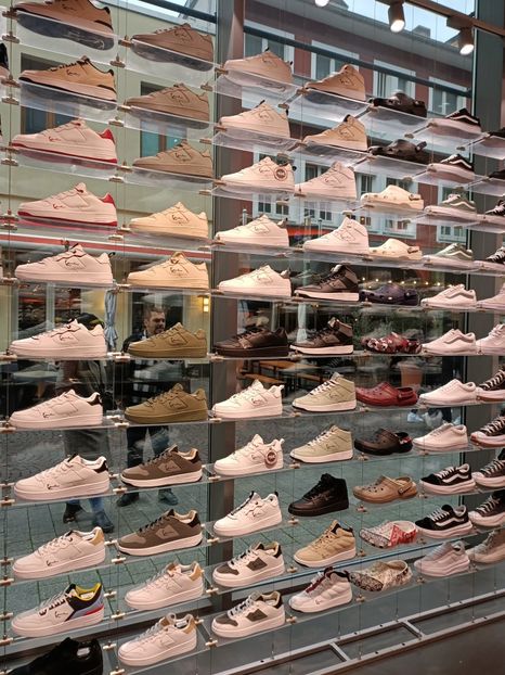 Vă imaginați flori în loc de papuci - 1 A Ai zâmbit azi?