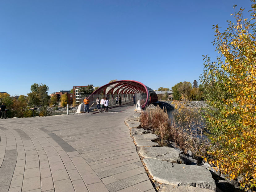  - Prince s Island Park si Peace Bridge