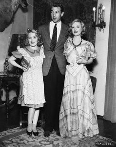 Mary Pickford, Gary Cooper and Marion Davies - Marion Davies