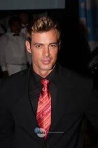 46436789_EYLRLHSQA - knife and gun