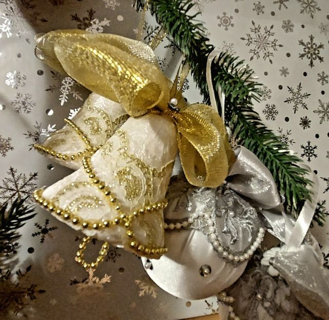  - Decor pentru bradul de Craciun