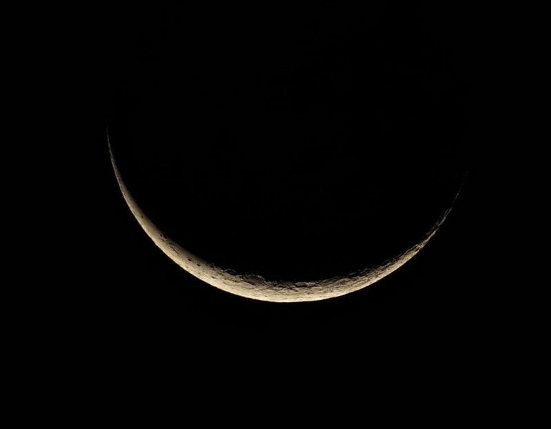 Luna in scadere in Balanta - Luna - Soarele si norii - 3