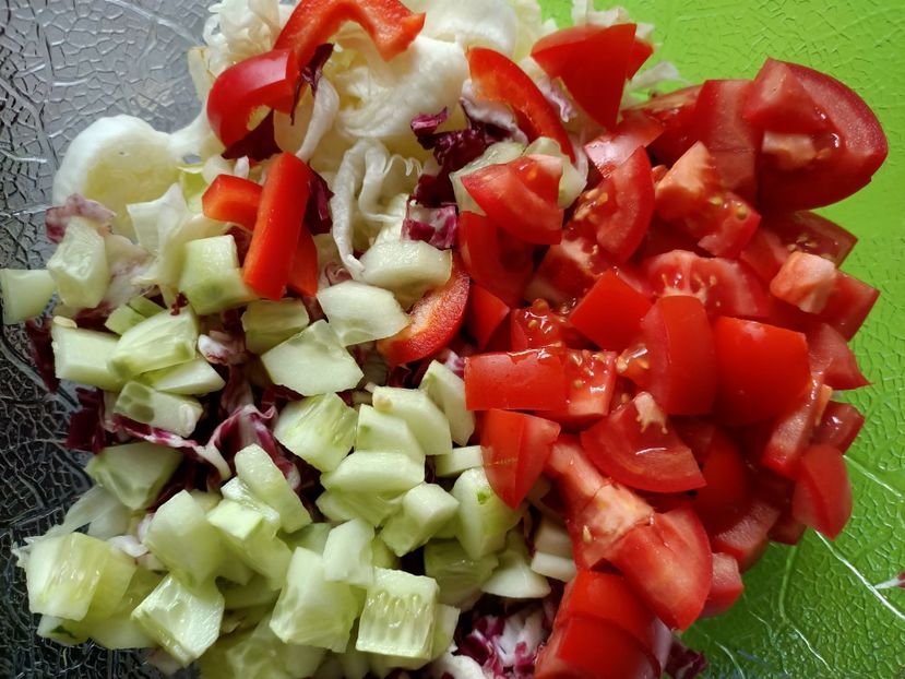 Salată colorată :) - Piept de pui cu soia la tigaie