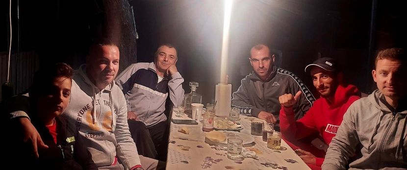  - 1--- AGH Contact 0766614616