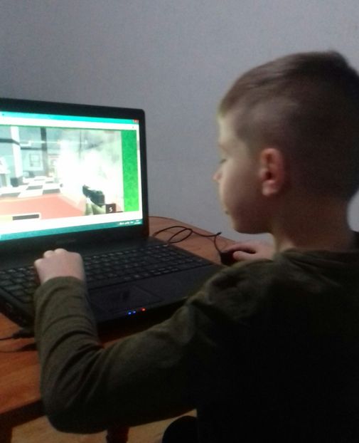 20221101_193352-1 - 3-Rob