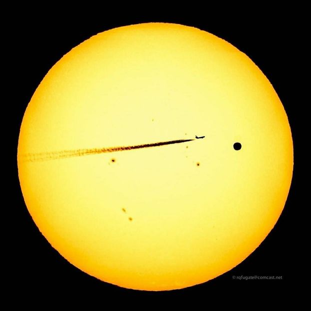 2012 tranzitul planetei Venus - Luna - Soarele si norii - 3