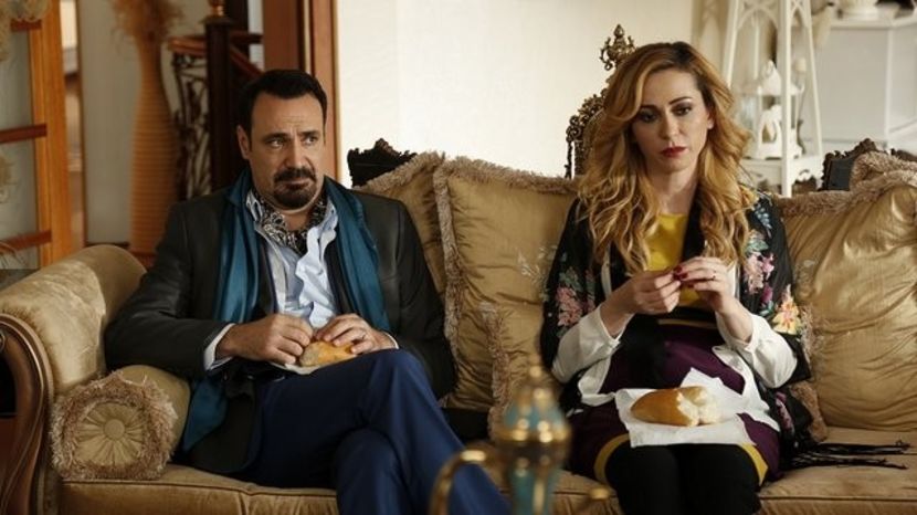 Lutfu ve Nermin - Gulumse yeter