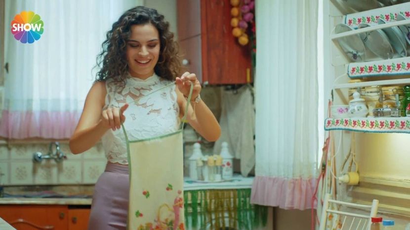 Yasemin - Gulumse yeter