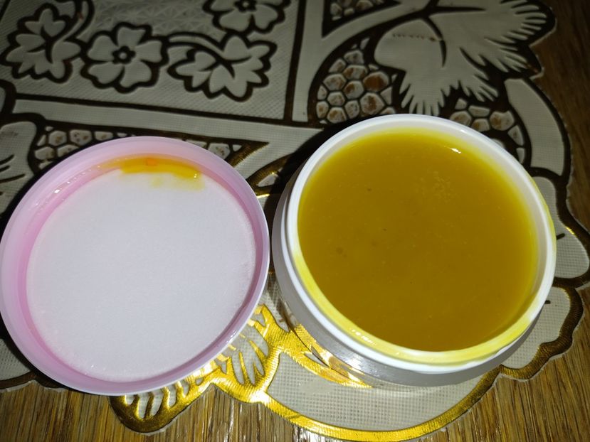 Crema de galbenele cu vit E și A - X Legume deshidratate -creme - uleiuri esentiale