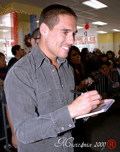 16528153_RXFUKHCTI - bebe