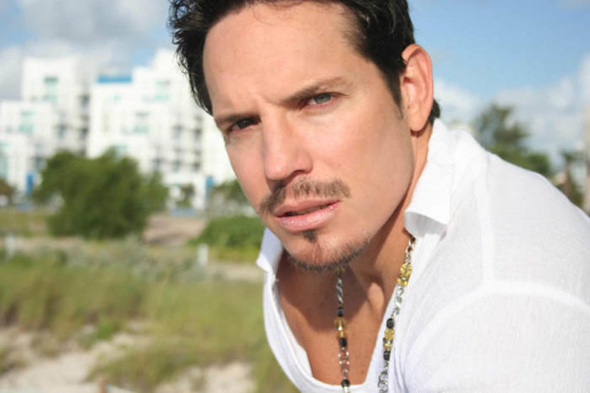 19239111_CITWPFLNQ - angels or devils