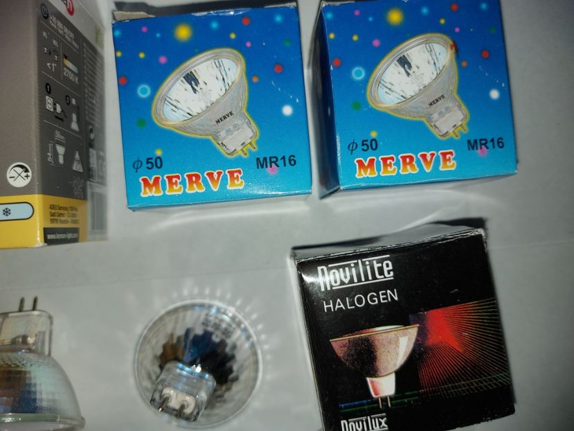 1 (15) - Becuri led si halogen