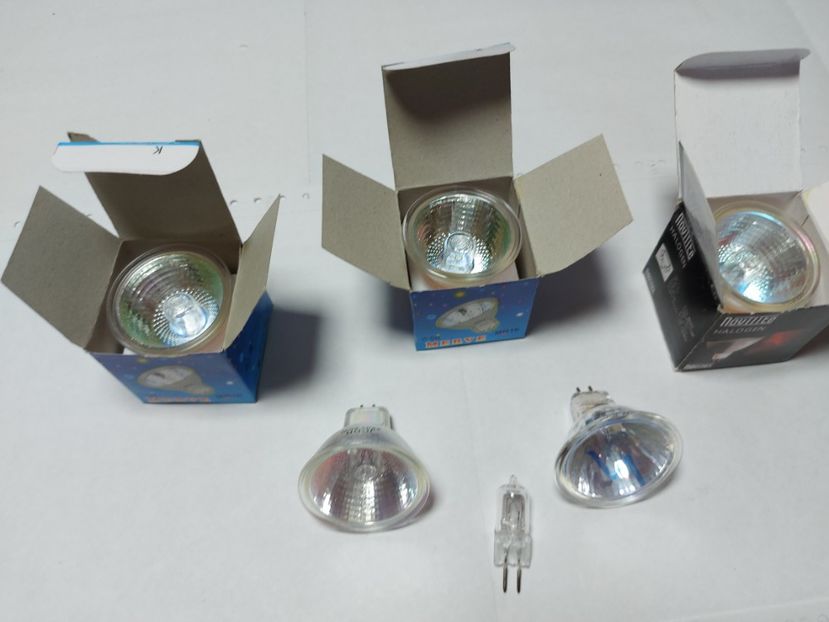 3 (2) - Becuri led si halogen