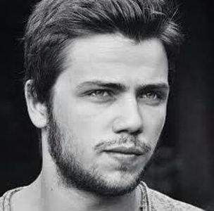 107568488_JPKROAX3-1 - vibes