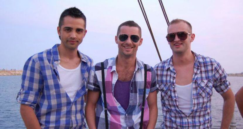 94860478_EREKXTU-1 - vibes