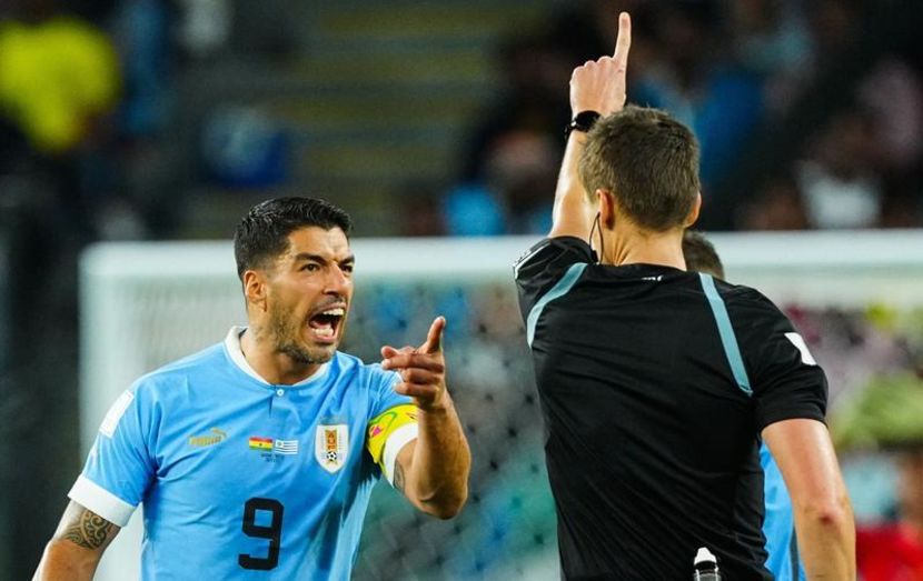 image-2022-12-3-25940344-41-luis-suarez-duel-arbitrul-2022-qatar - vibes