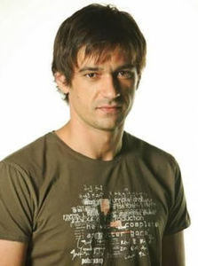 90620985_XQNANQM - guapo