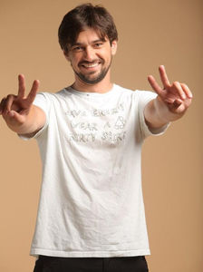 90621482_AYJCMQJ - guapo