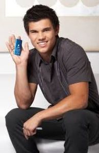 87728479_UCAPOWO3 - bebelus