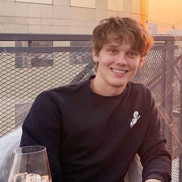 115311310_OQCJJNK - fire or ice