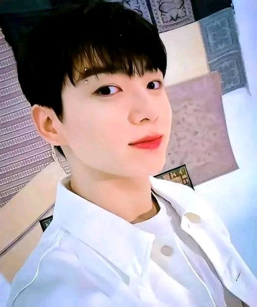  - - 6 - Hello BTS !