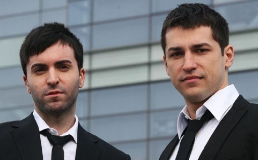 24596157_ROEXPONYU - lumina sau întuneric