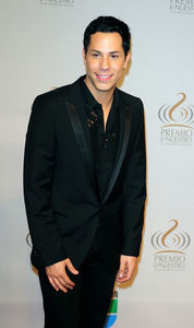 29691978_NAVHCTYZI - lumina sau întuneric