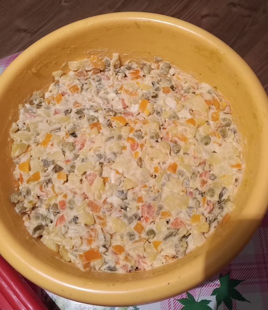 Salata de boeuf - Retete 2