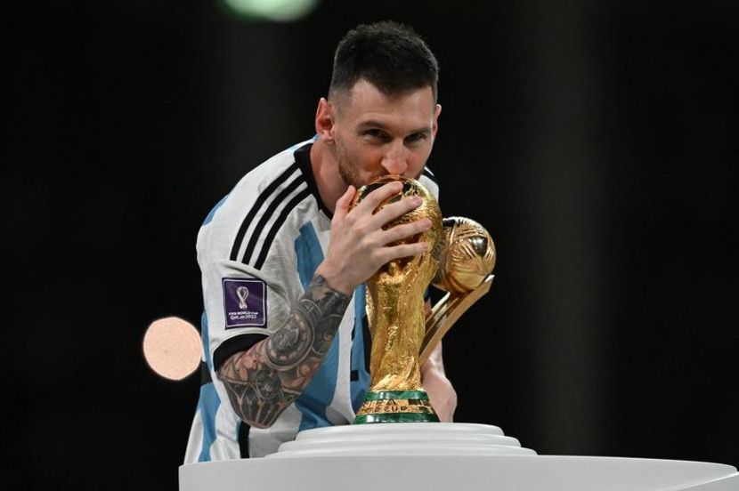 image-2022-12-18-25972924-41-lionel-messi-campion-mondial - help