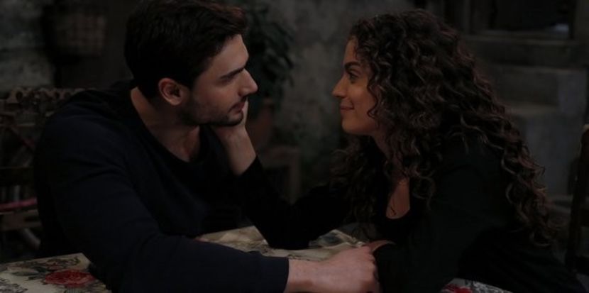 Sarp ve Yasemin - Gulumse yeter