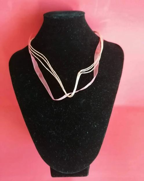  - Bijuterii handmade