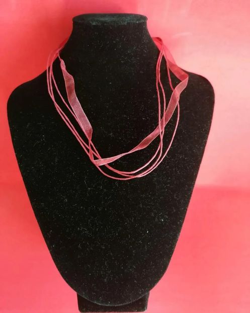  - Bijuterii handmade