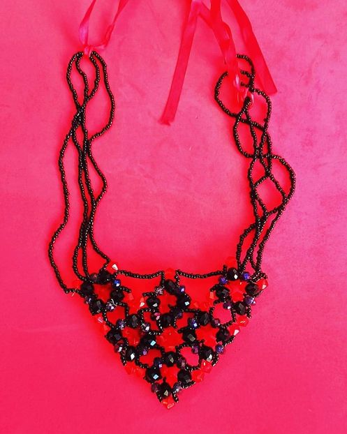 Colier pietre si fire de nisip - Bijuterii handmade